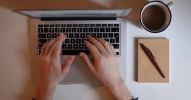 CoinBase Review 2026 - Short Url Media