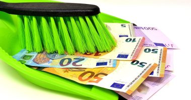 smart money habits that build wealth - Short Url Media